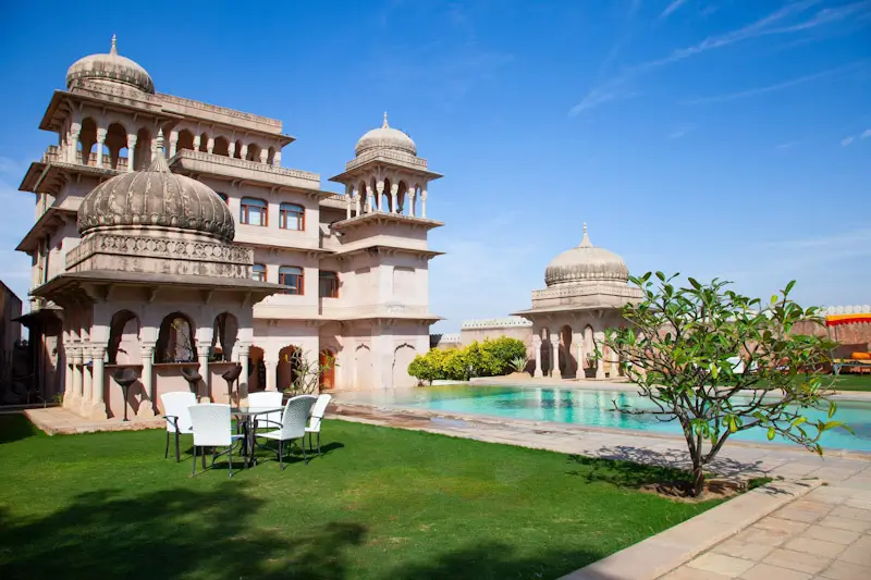 How to Plan a Rajasthan Heritage Hotel Tour — Staying in Palaces, Forts & Havelis