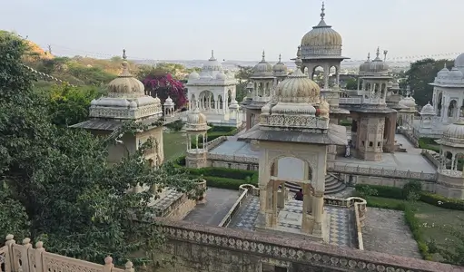 India Tour Packages from Qatar with Private Car & Driver for Relaxed and Well-Planned Travel