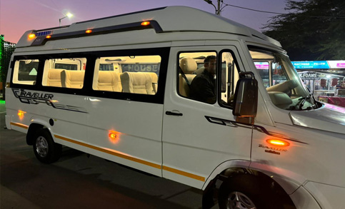 Luxury Tempo Travellers in Jaipur