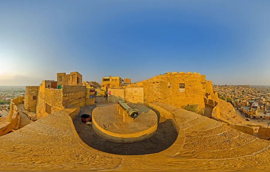 Golden Triangle with Luxury Desert Camp in Jaisalmer