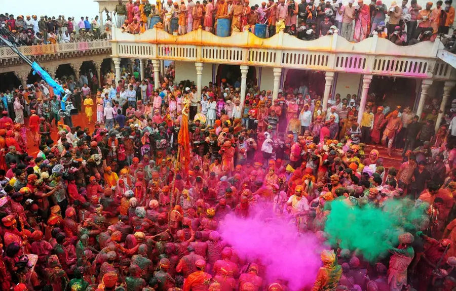 Golden Triangle Holi Tour Package | Holi Celebration in India – Jaipur