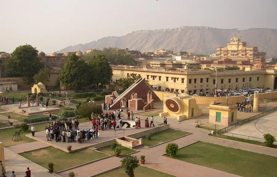 Golden Triangle with Luxury Desert Camp in Jaisalmer