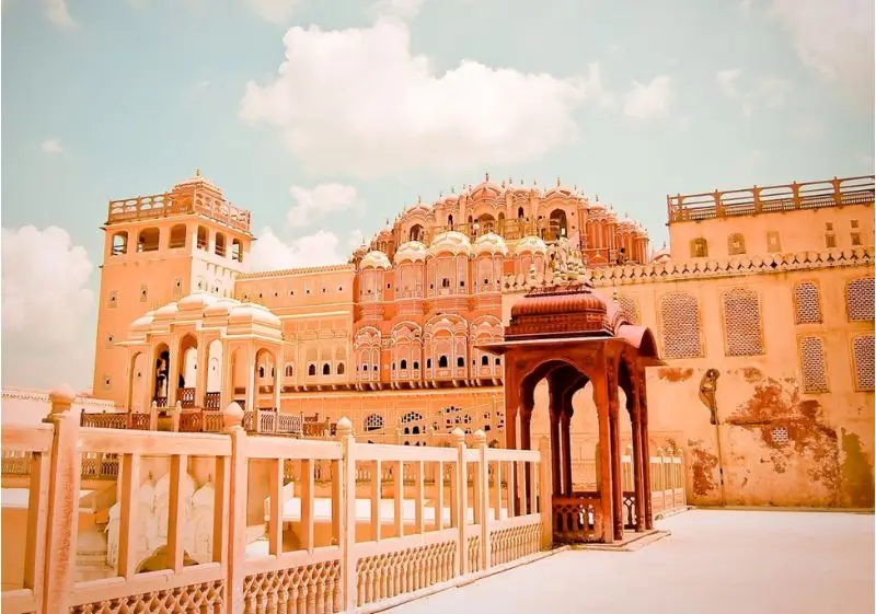 13 Days Luxury Rajasthan Forts & Countryside Tour with Mandawa, Bikaner, Jodhpur, Deogarh & Udaipur