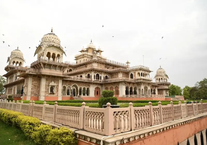 13 Days Luxury Rajasthan Forts & Countryside Tour with Mandawa, Bikaner, Jodhpur, Deogarh & Udaipur