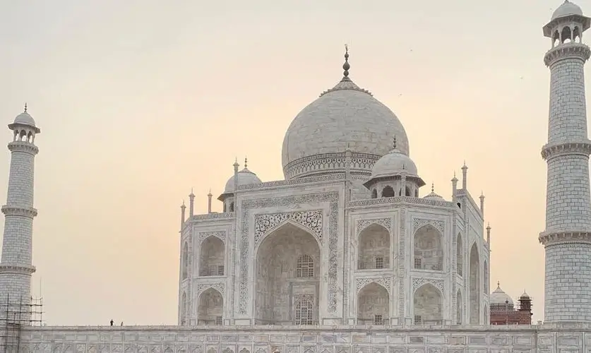 Delhi-to-Agra-Tour-by-Car