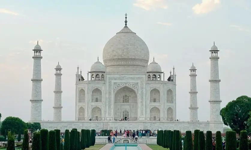 Taj-Mahal-tour-package-from-USA
