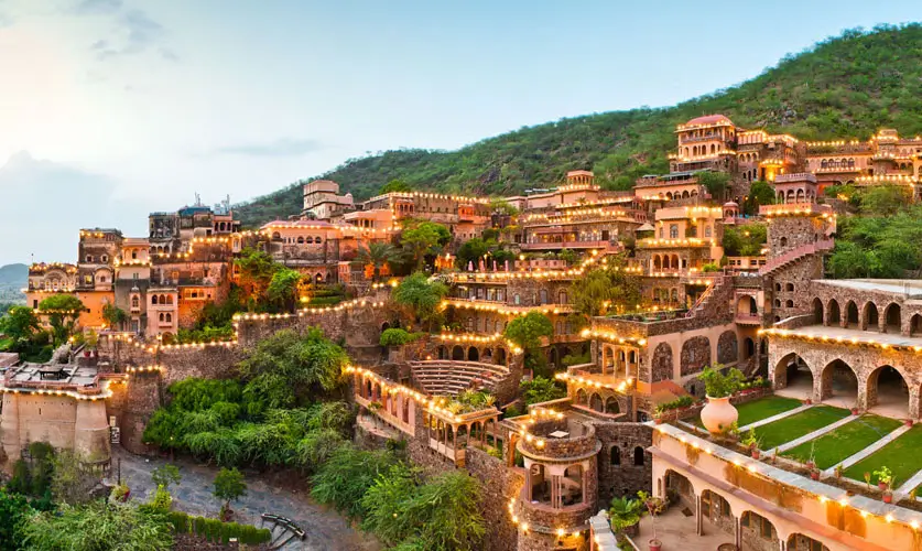 neemrana-fort